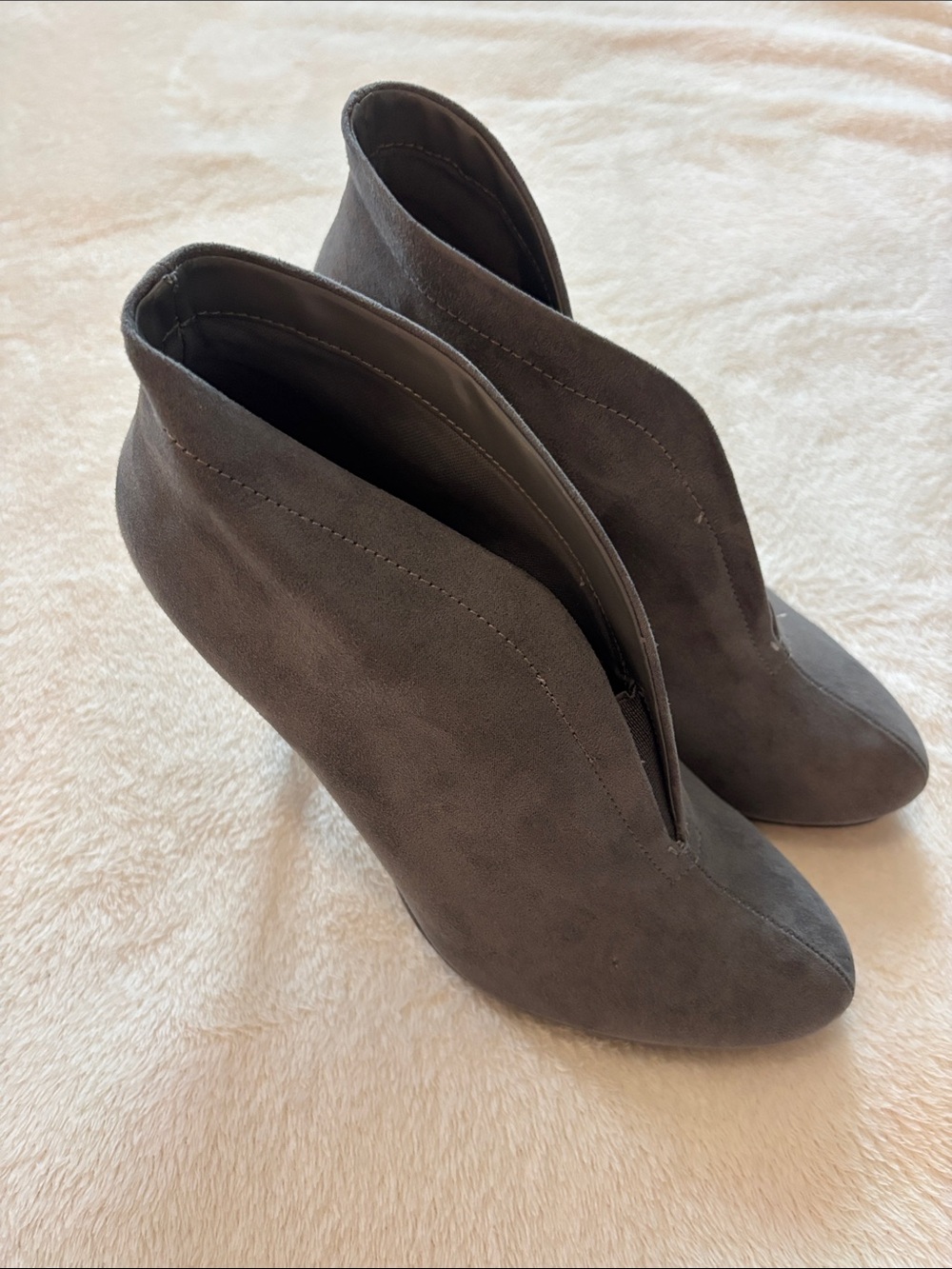 🌺Grey Bootie Heel - Picture 5 of 7